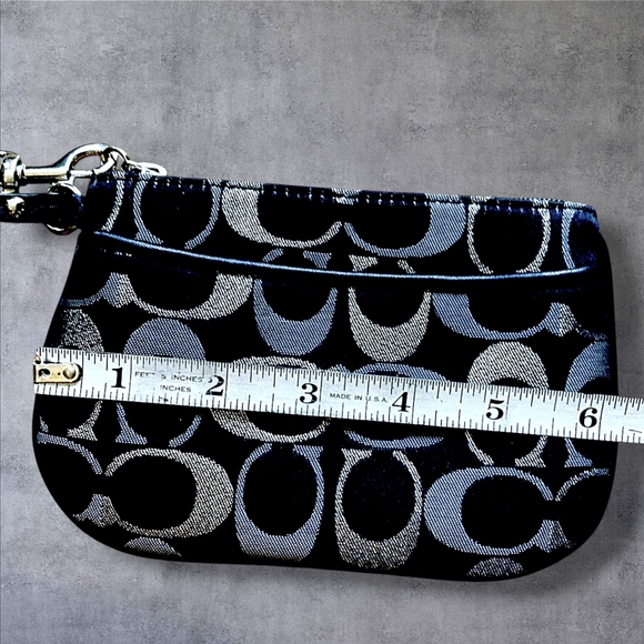 Coach Black w/ Stitched Metallic Silver C Print Wristlet Wallet Coin Zip Purse - Picture 9 of 13
